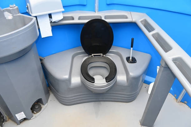 Best Standard Portable Toilet Rental in Clermont, GA